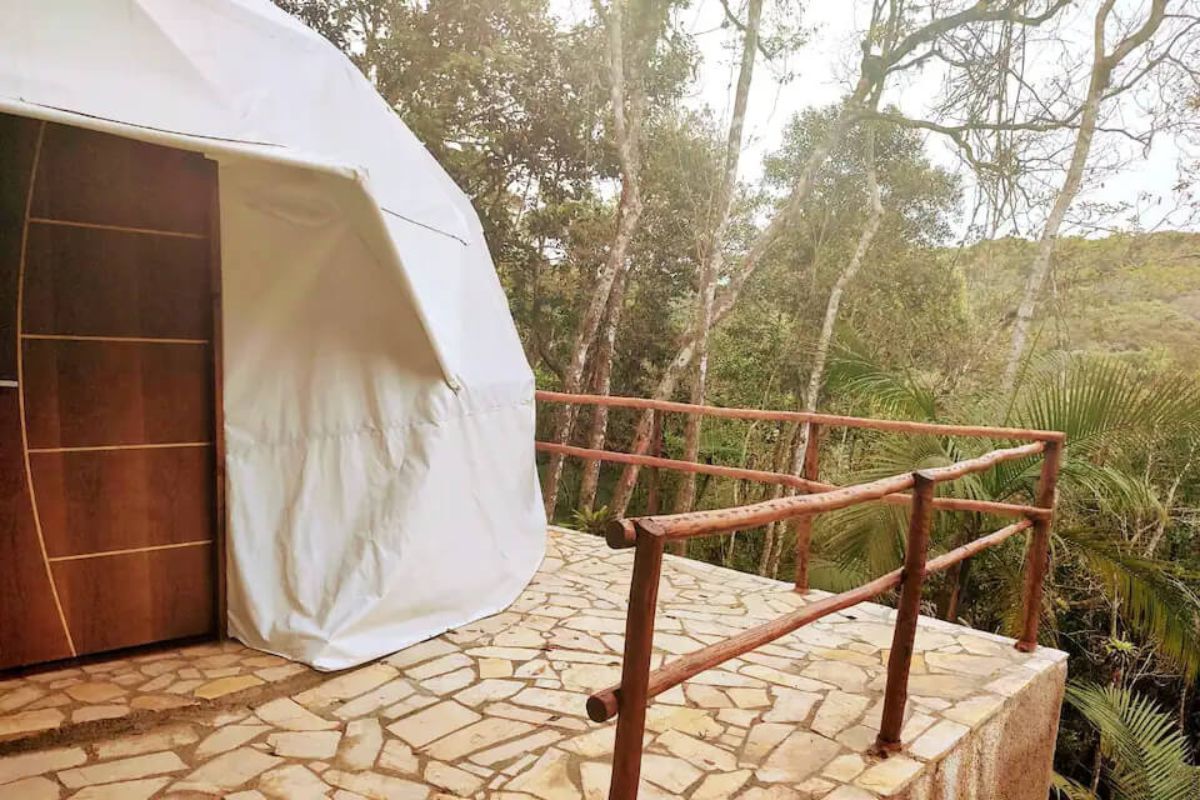 Jangala Domo na floresta com cachoeira particular Casa na Floresta Casa de Cúpula aluguel em Juquitiba